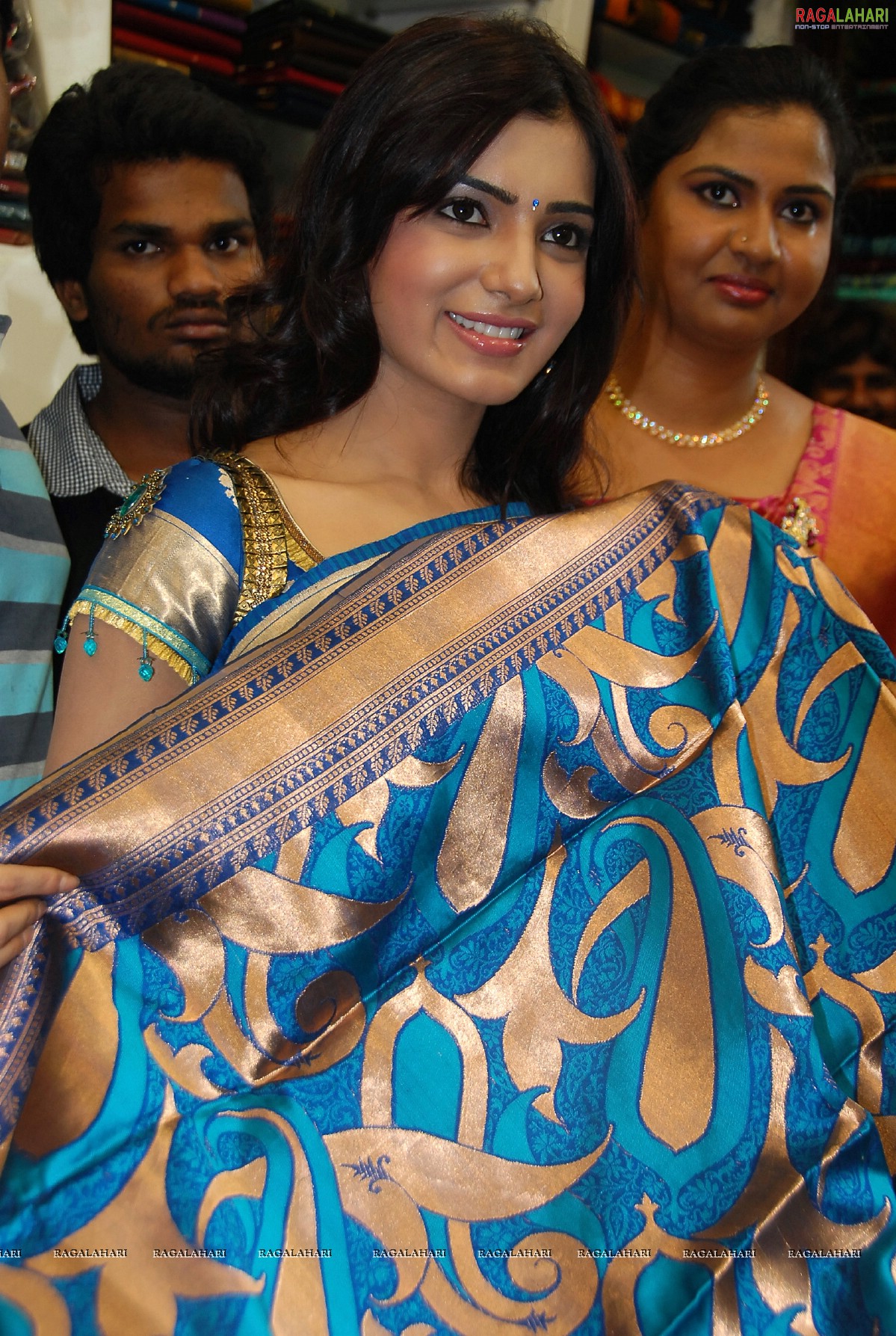 Samantha Launches Skin Touch Store, Hyd