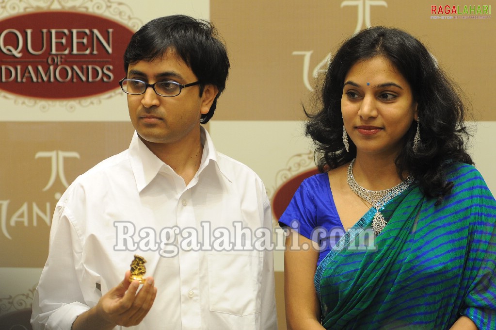 Tanishq Jewellers 'Queen of Diamond 2010' Bumper Draw