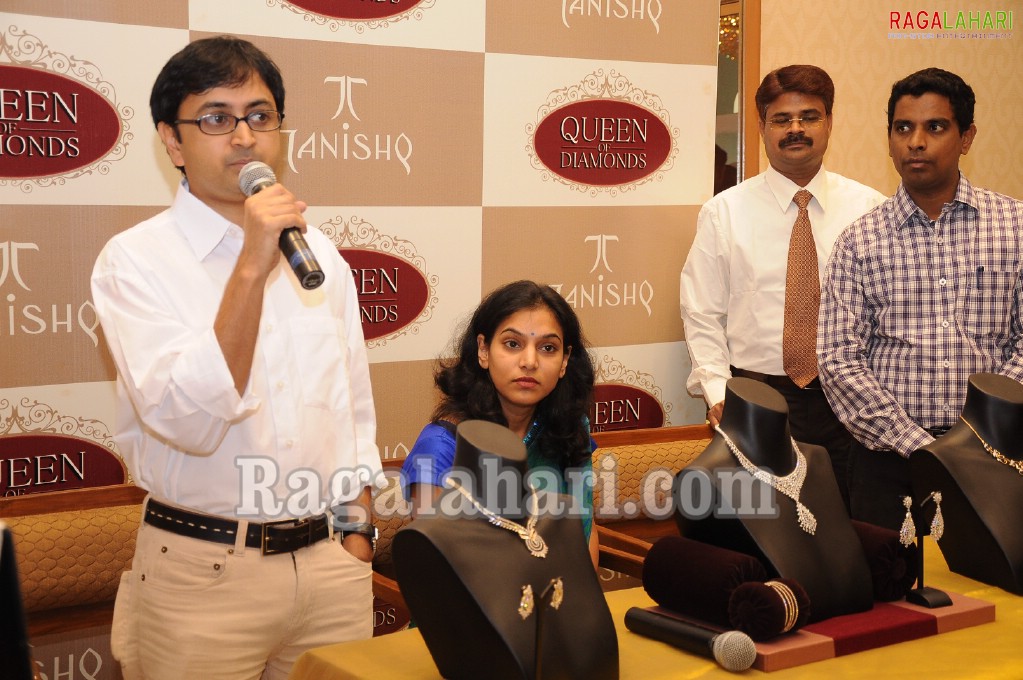 Tanishq Jewellers 'Queen of Diamond 2010' Bumper Draw