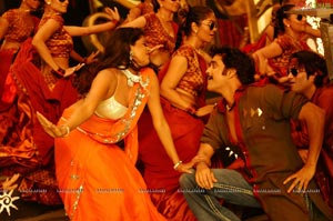 Nagarjuna, Anushka, Priyamani