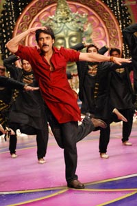 Nagarjuna, Anushka, Priyamani