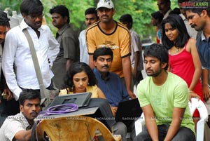 Ala Modalaindi Working Stills