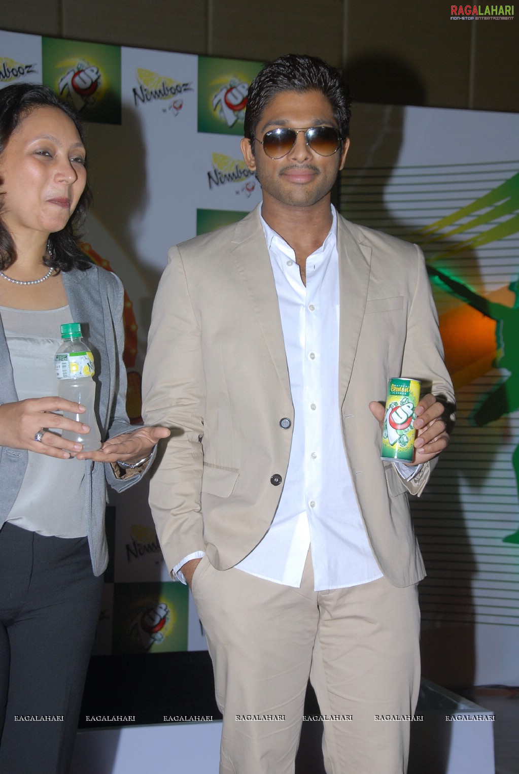 7up Star With Allu Season - 2