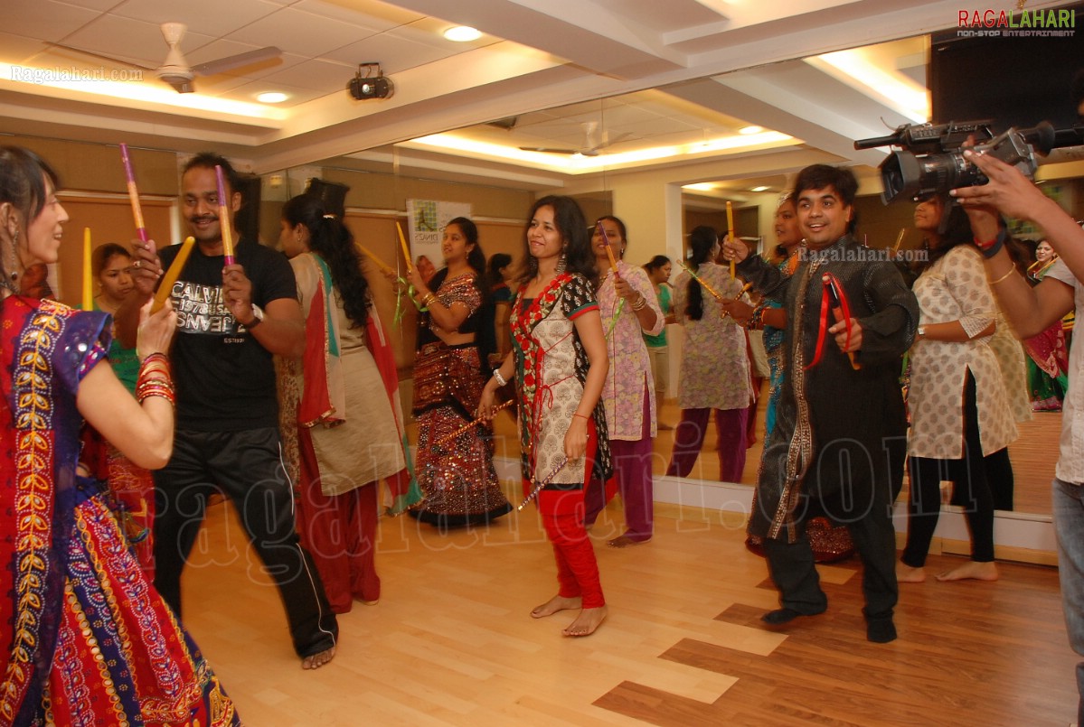 Dinaz's Dandiya Aerobics Dhamaka