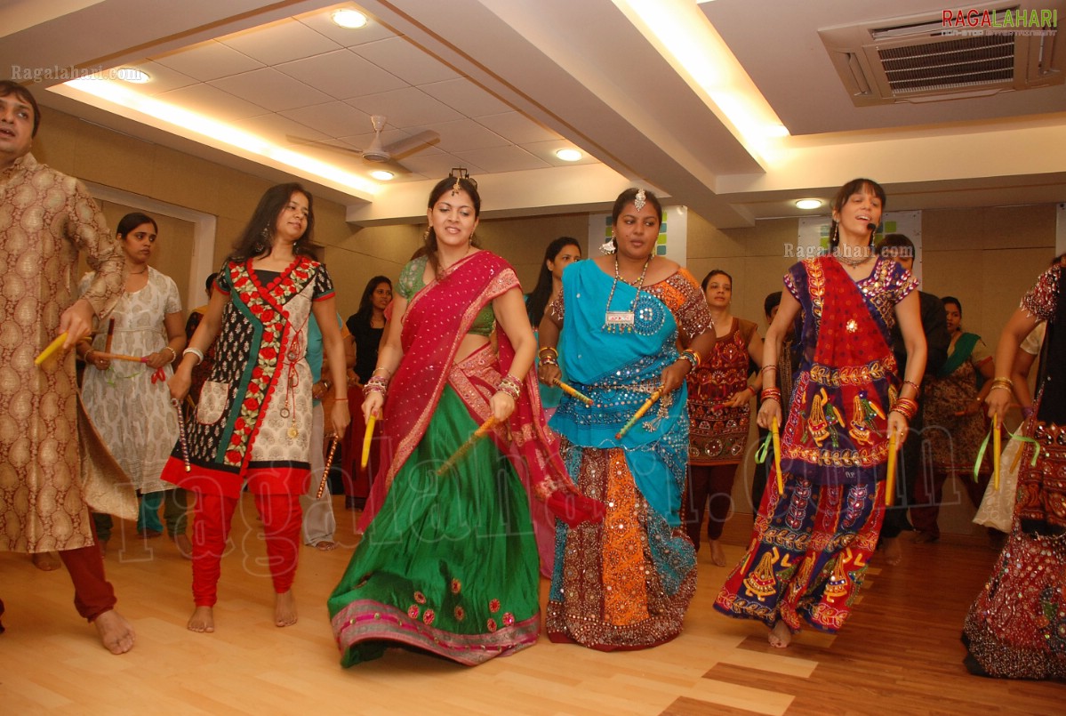 Dinaz's Dandiya Aerobics Dhamaka