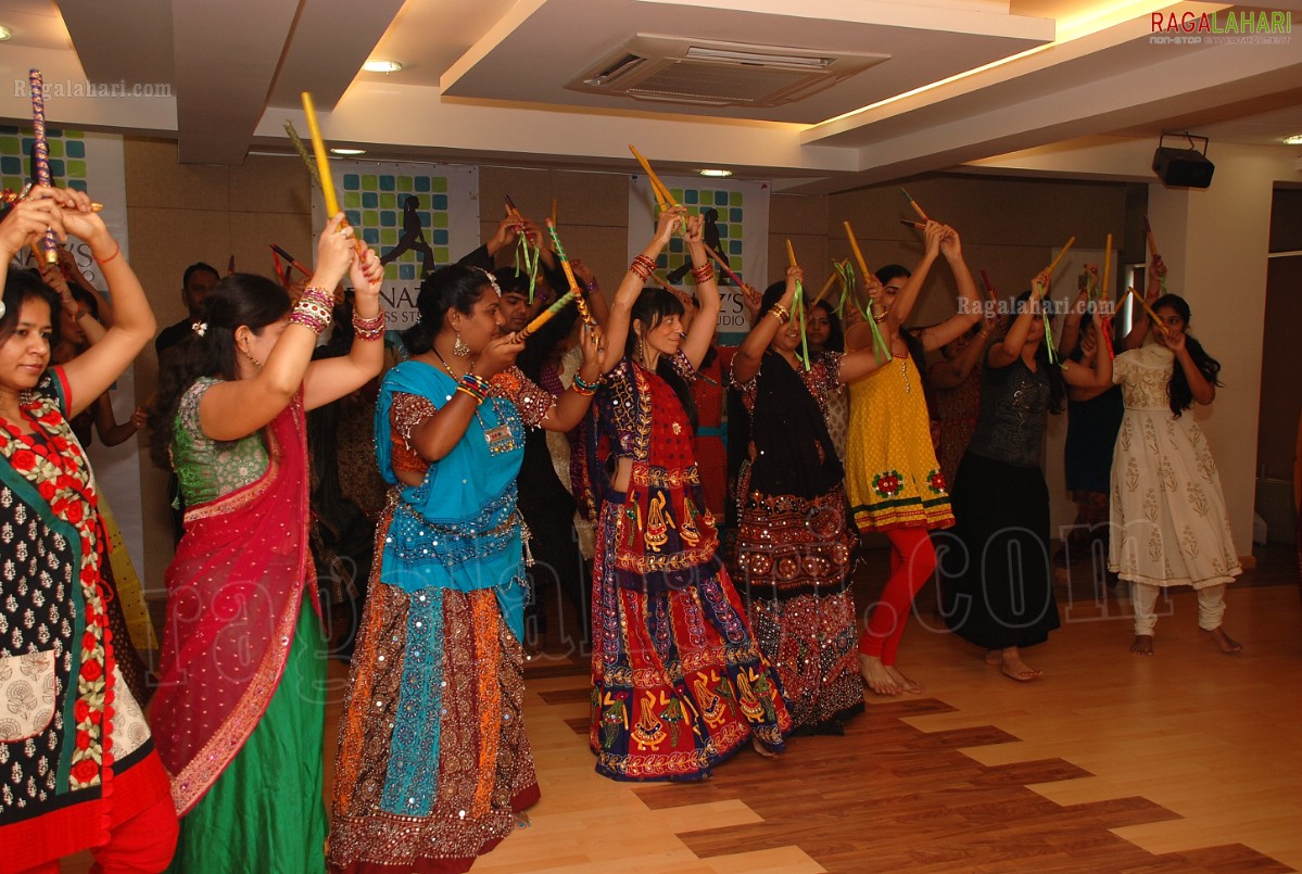 Dinaz's Dandiya Aerobics Dhamaka