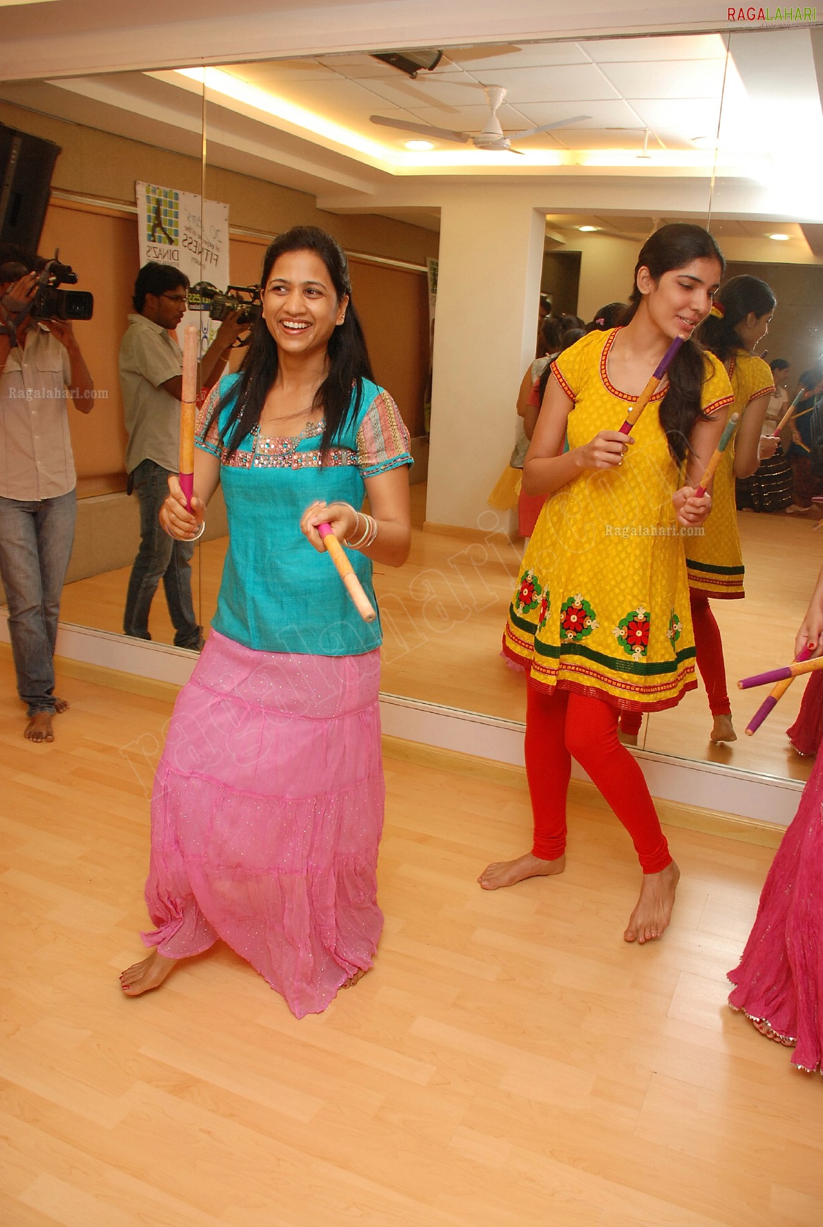 Dinaz's Dandiya Aerobics Dhamaka