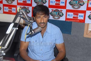 Gopichand, Taapsee at Big FM