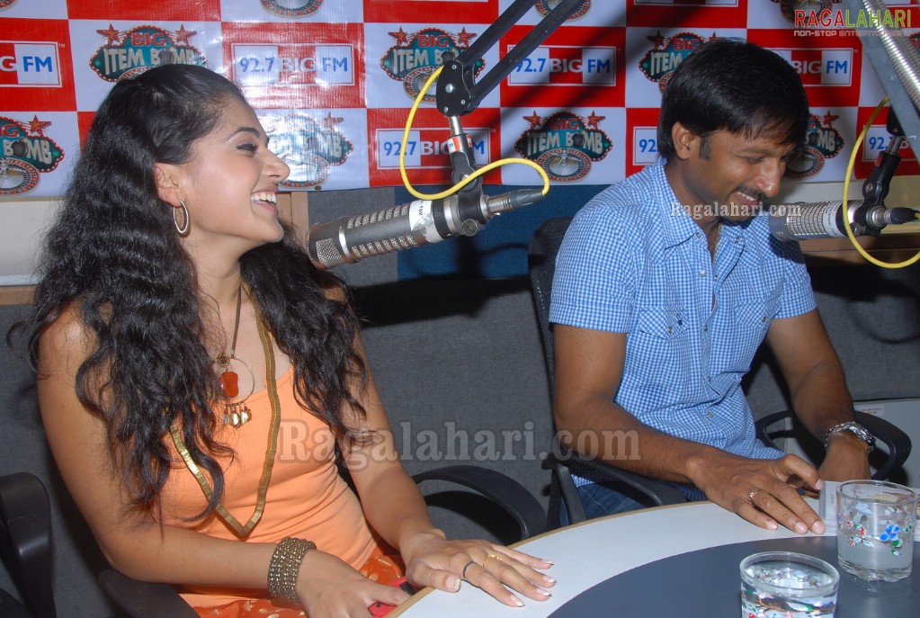 Gopichand & Tapsee at 92.7 Big FM