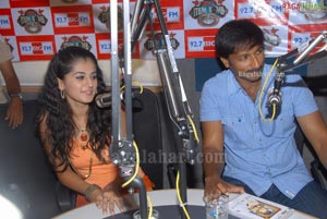 Gopichand, Taapsee at Big FM