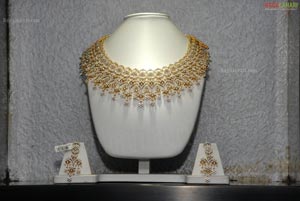 Mandira Bedi Showcases Forevermark Diamonds