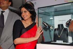 Mandira Bedi Showcases Forevermark Diamonds