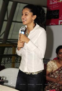 Gopichand, Taapsee at Red FM