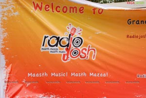 Radio Josh -  Masth Music Mast Mazaa