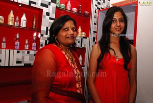 Suja's Beauty Care training institute & Mehandi School Launch