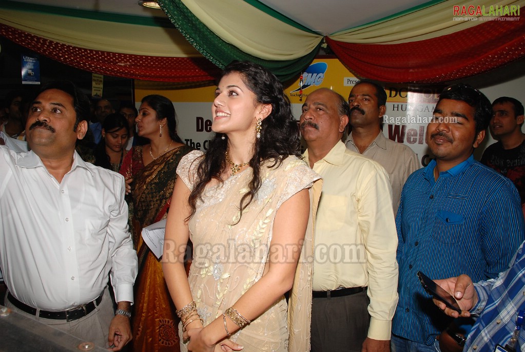 Taapsee at TMC for 1kg Gold Bumper Draw