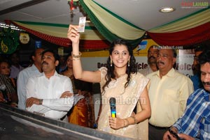 Taapsee at TMC for 1kg Gold Bumper Draw
