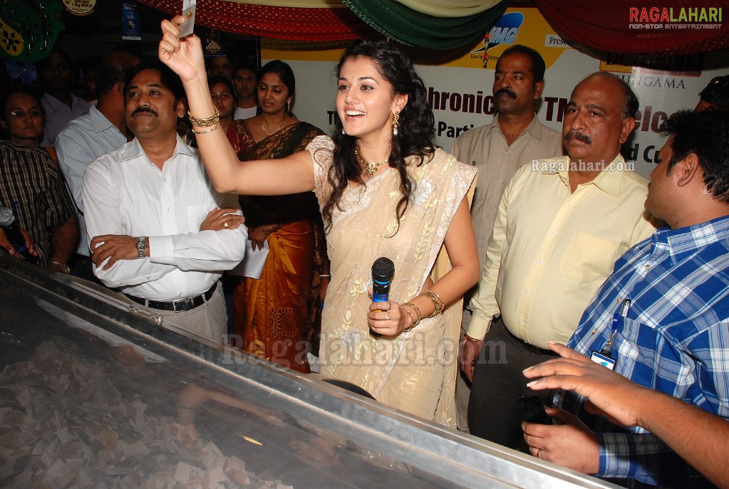 Taapsee at TMC for 1kg Gold Bumper Draw