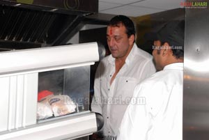 Sanjay Dutt & Akon Launches Venky's XPRS