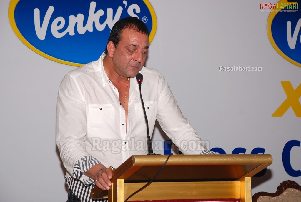 Sanjay Dutt & Akon Launches Venky's XPRS