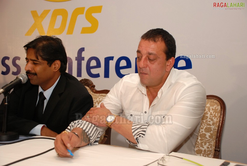 Sanjay Dutt & Akon Launches Venky's XPRS