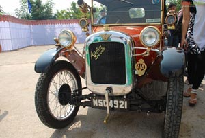 Vintage Car Show at Pulsation 2011