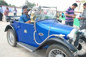 Vintage Car Show at Pulsation 2011