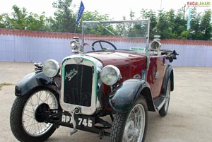 Vintage Car Show at Pulsation 2011