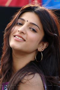 Suriya, Shruthi Haasan