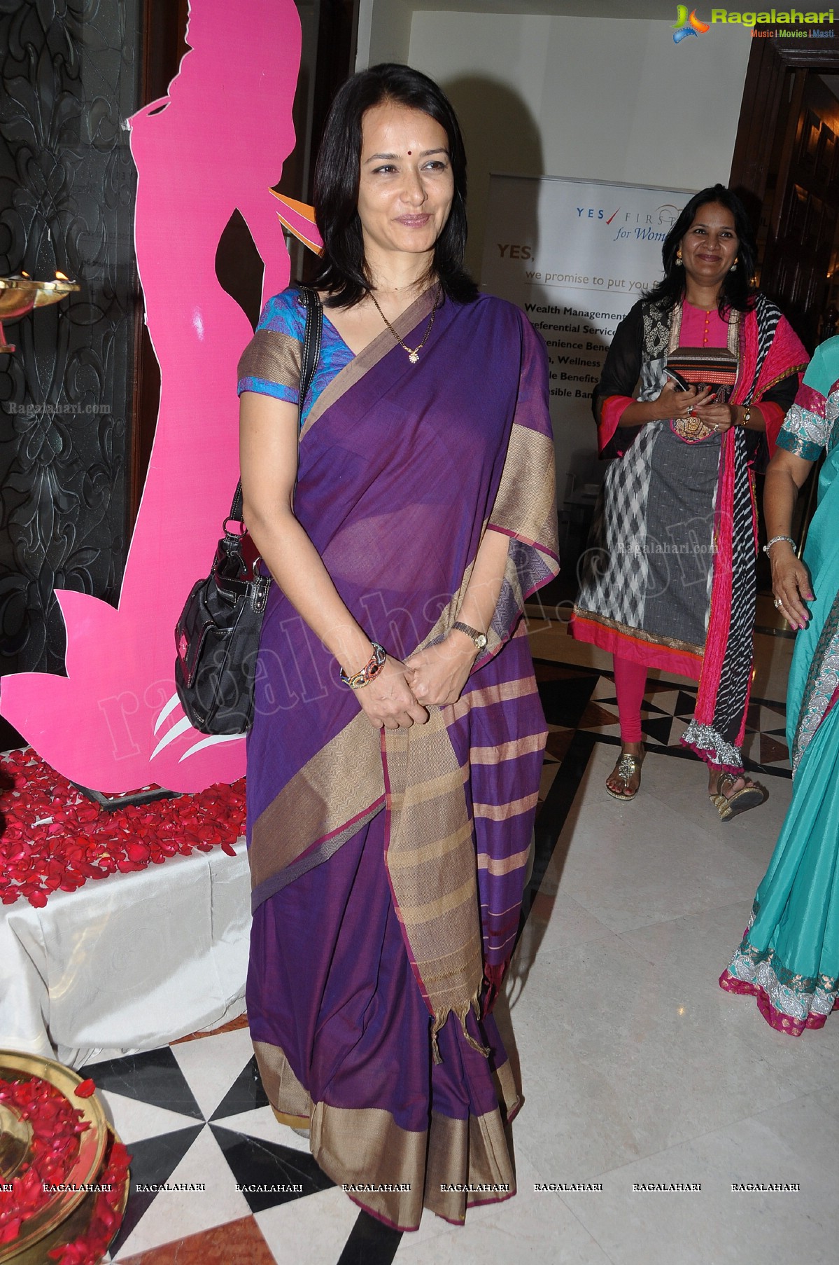 Amala launches Petals Exhibition, Hyderabad