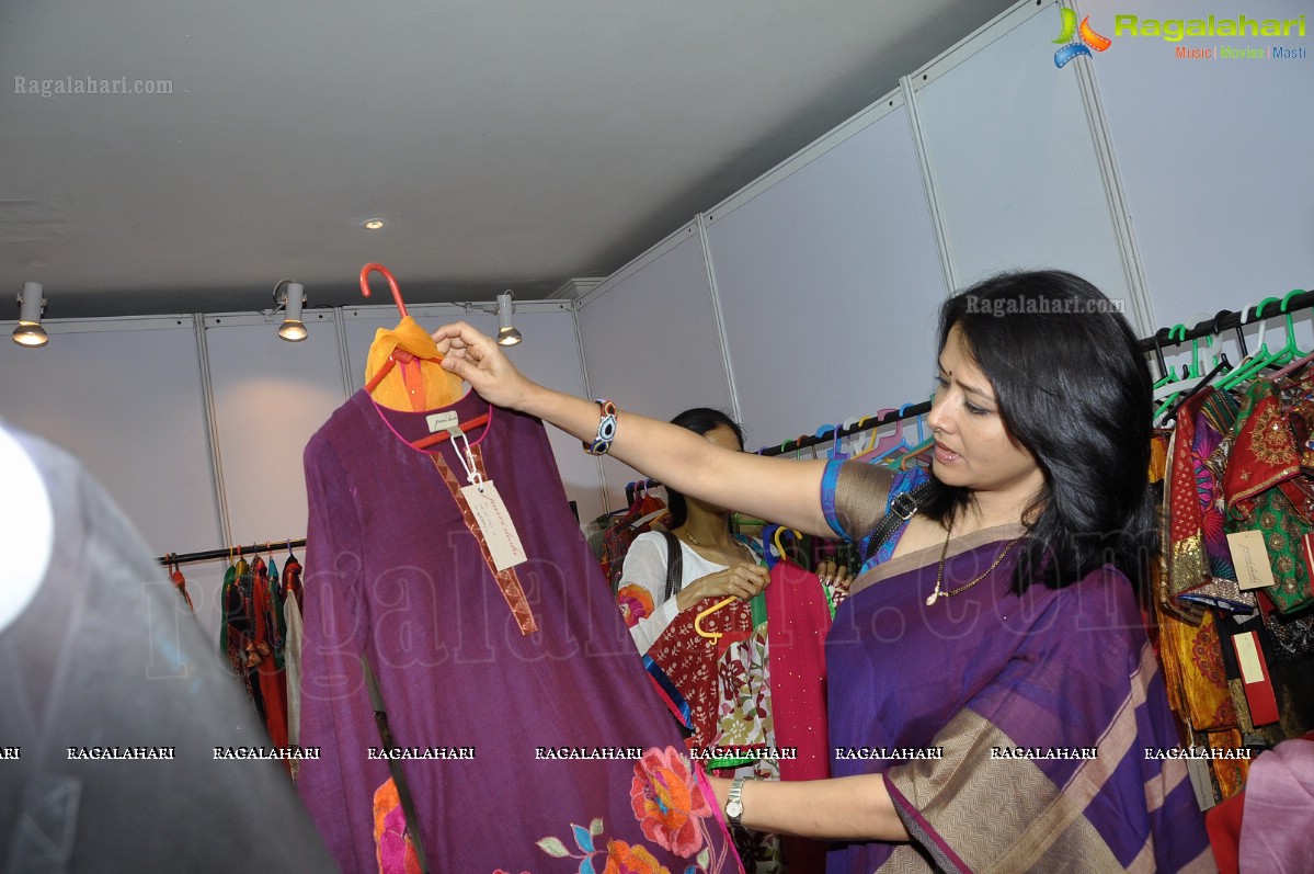 Amala launches Petals Exhibition, Hyderabad