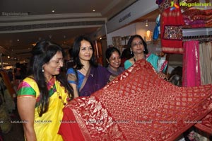 Amala Akkineni Petals Exhibition