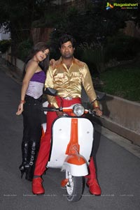 Vennela Kishore Atahdu Aame O Scooter Press Meet