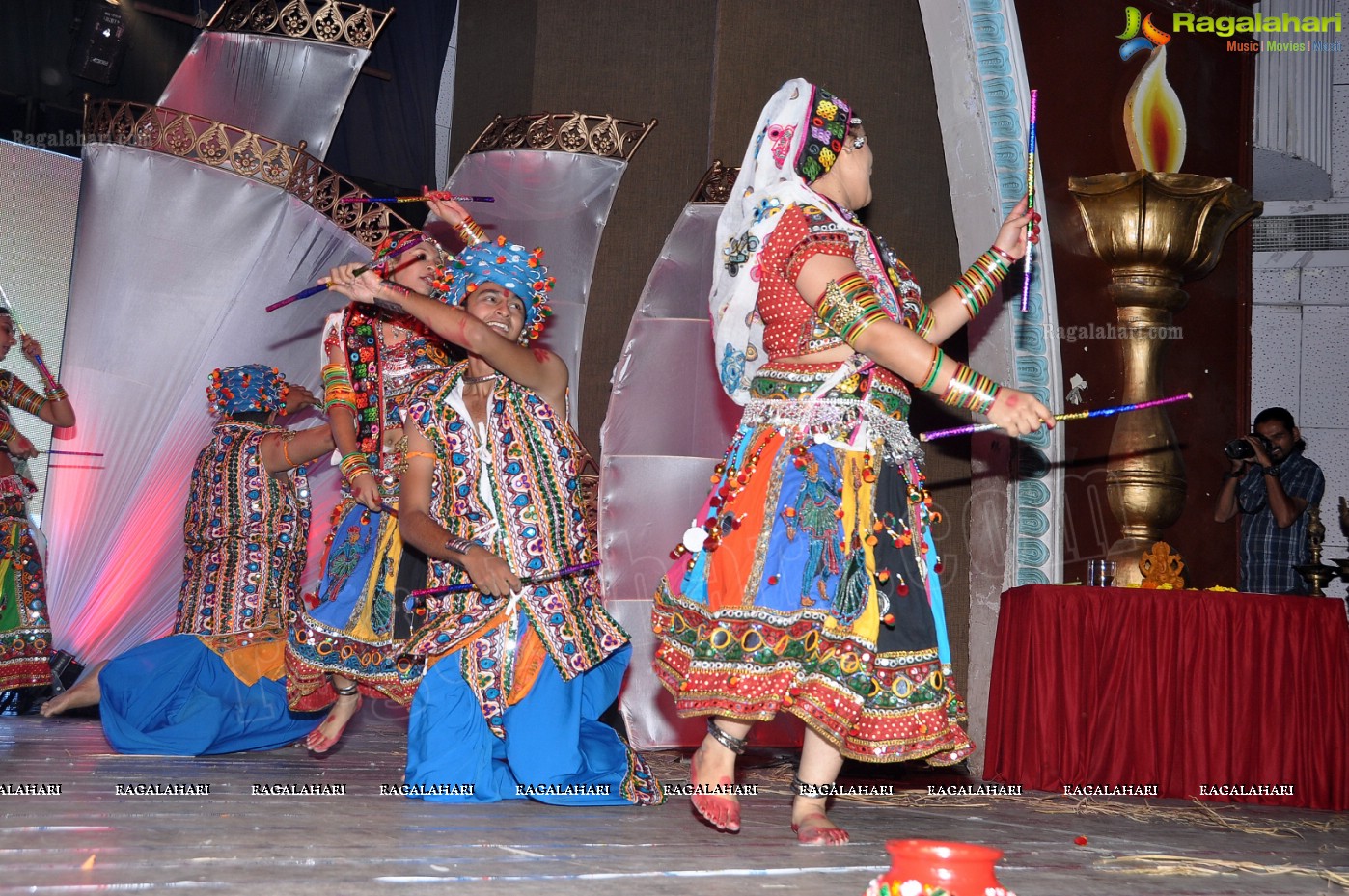 Bina Mehta, Minal Vakharia Presents Garba Raas Ni Ramzat, Hyderabad