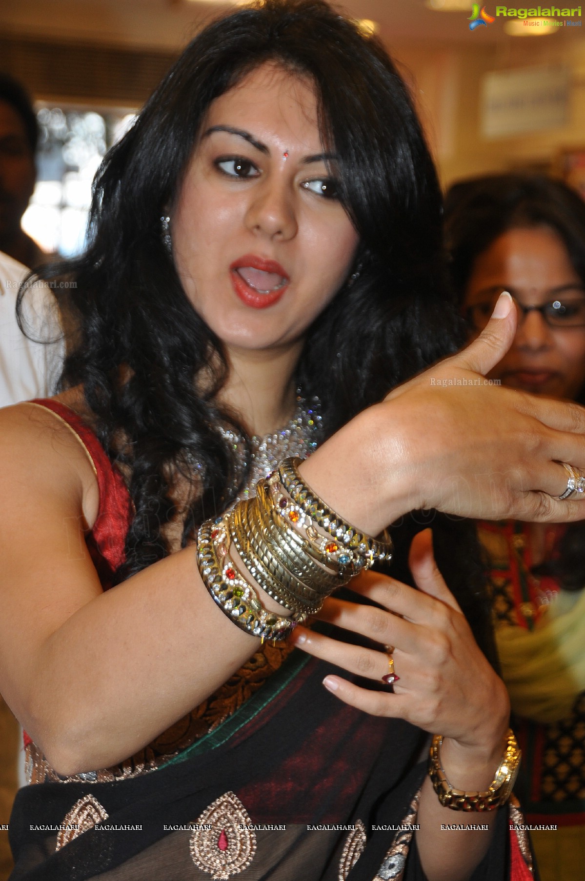 Kamna Jethmalani launches Diamond Jewellery Section at Saree Niketan Shopping Mall, Hyderabad