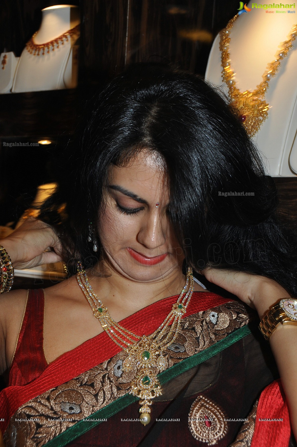 Kamna Jethmalani launches Diamond Jewellery Section at Saree Niketan Shopping Mall, Hyderabad