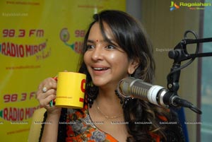 Radio Mirchi Gundello Godari