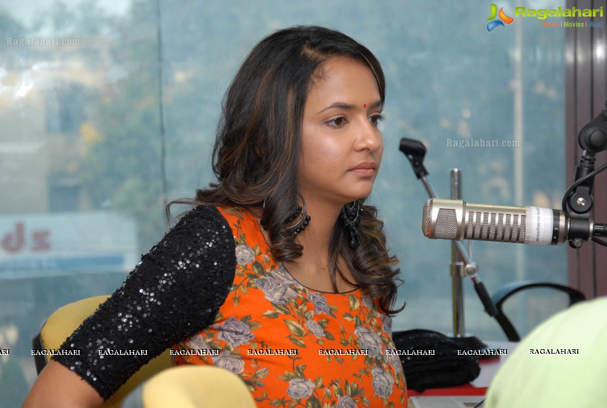 Gundello Godari Promotions at Radio Mirchi, Hyderabad