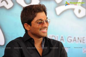 Parameshwara Arts Iddarammayilatho Muhurat