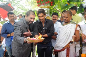 Parameshwara Arts Iddarammayilatho Muhurat