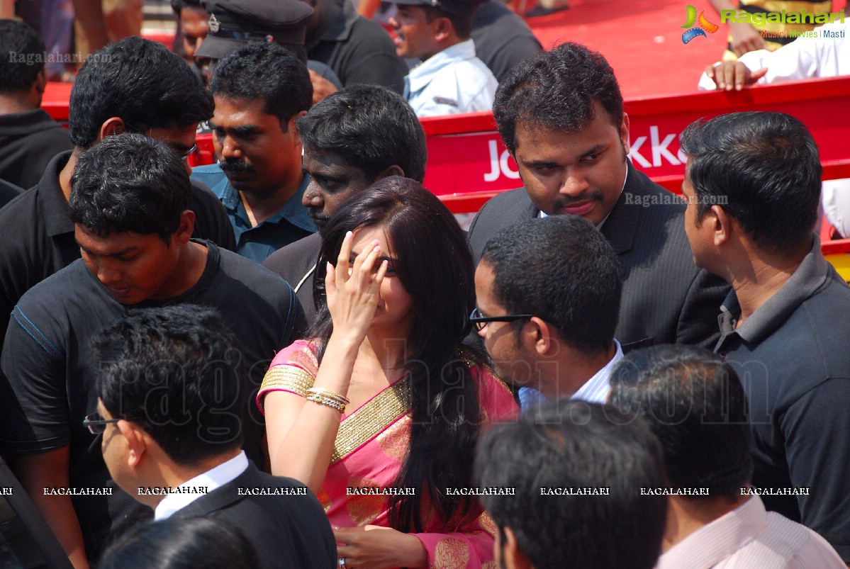 Madhavan and Samantha launches Joyalukkas First Showroom in Visakhapatnam