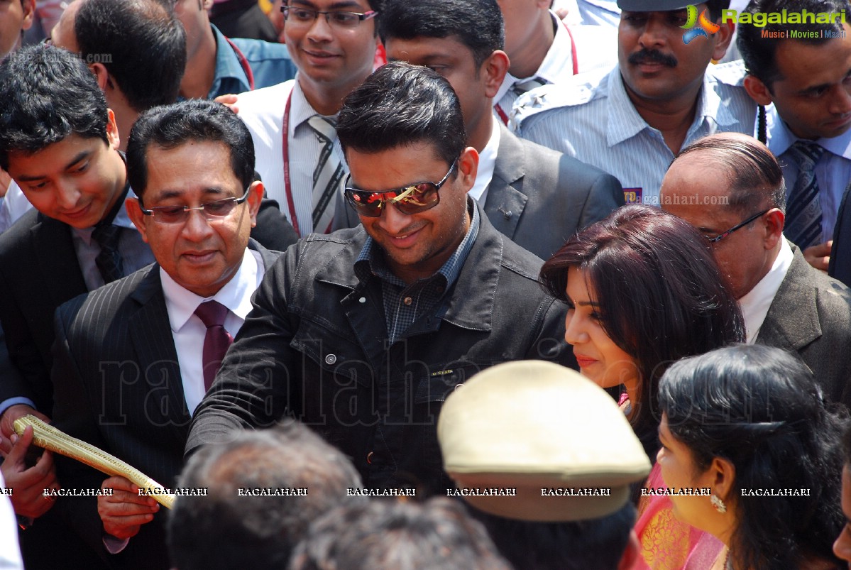 Madhavan and Samantha launches Joyalukkas First Showroom in Visakhapatnam