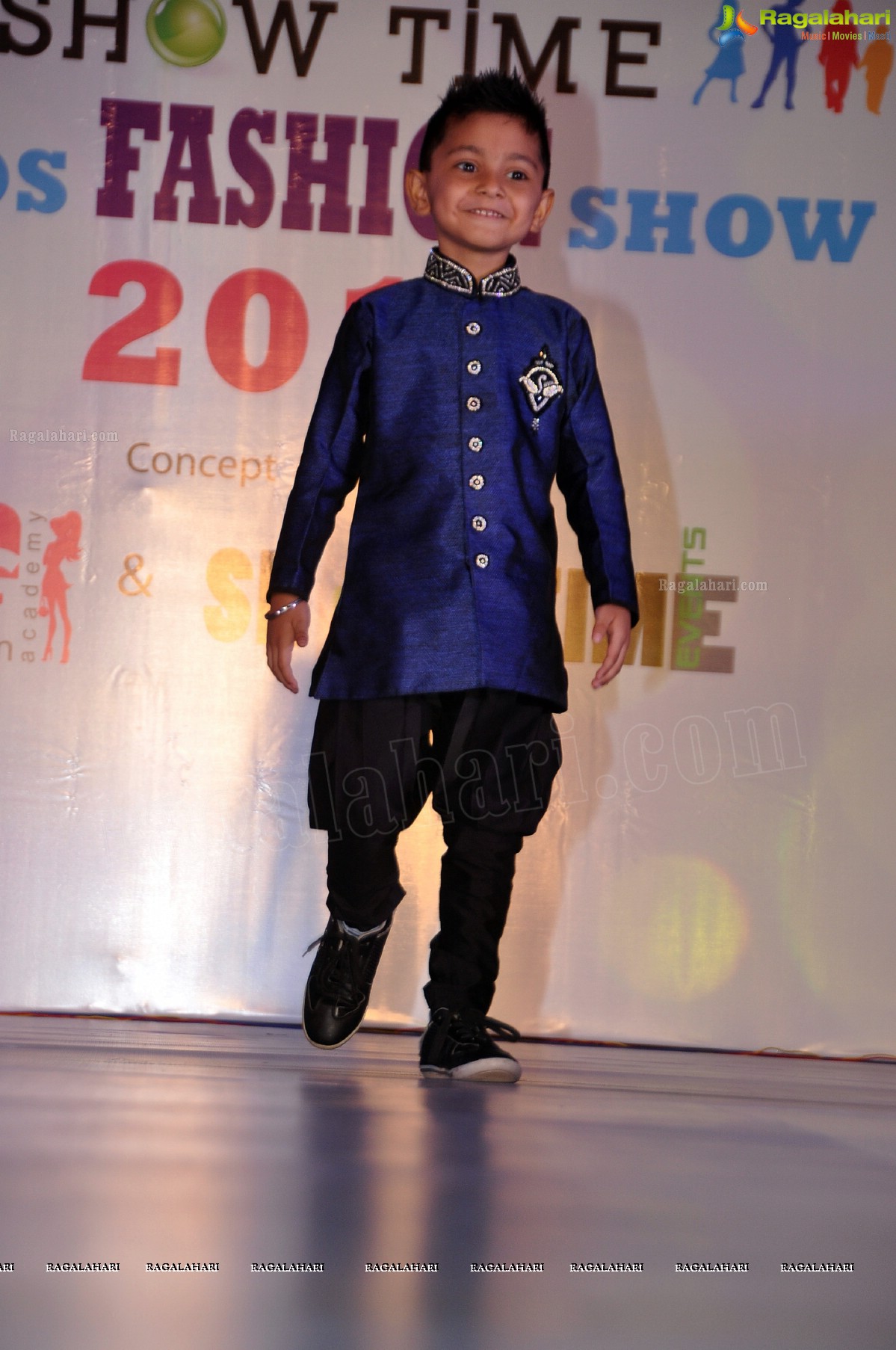 Kalanjali Kids Fashion Show 2012 by Sunny Anand and Srikanth Gatla