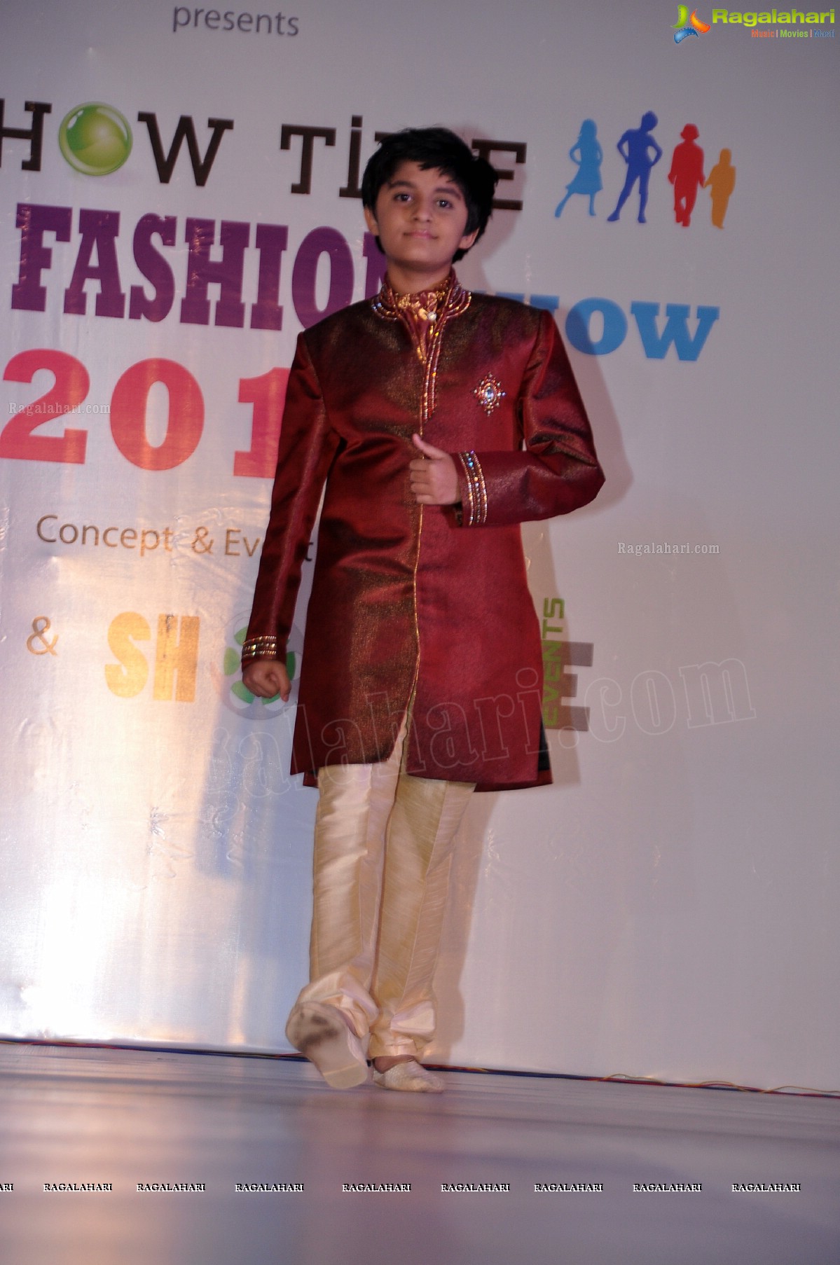 Kalanjali Kids Fashion Show 2012 by Sunny Anand and Srikanth Gatla