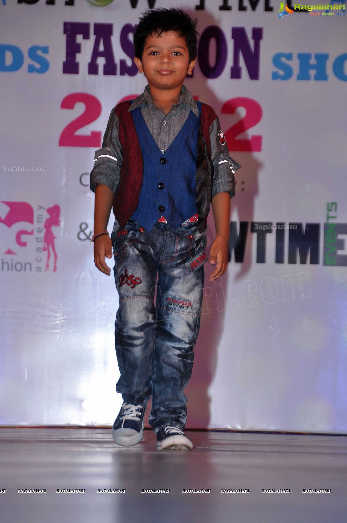 Kalanjali Kids Fashion Show 2012 by Sunny Anand and Srikanth Gatla