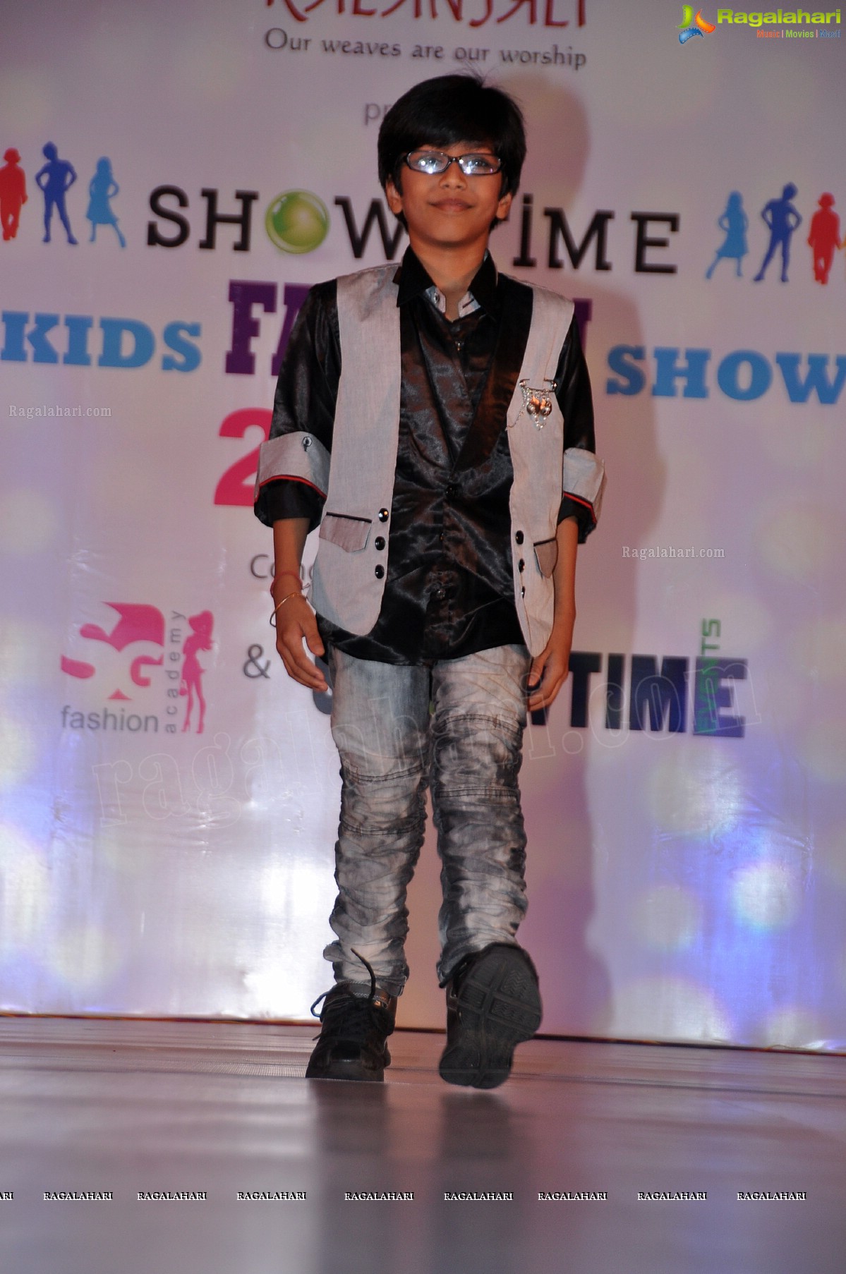 Kalanjali Kids Fashion Show 2012 by Sunny Anand and Srikanth Gatla