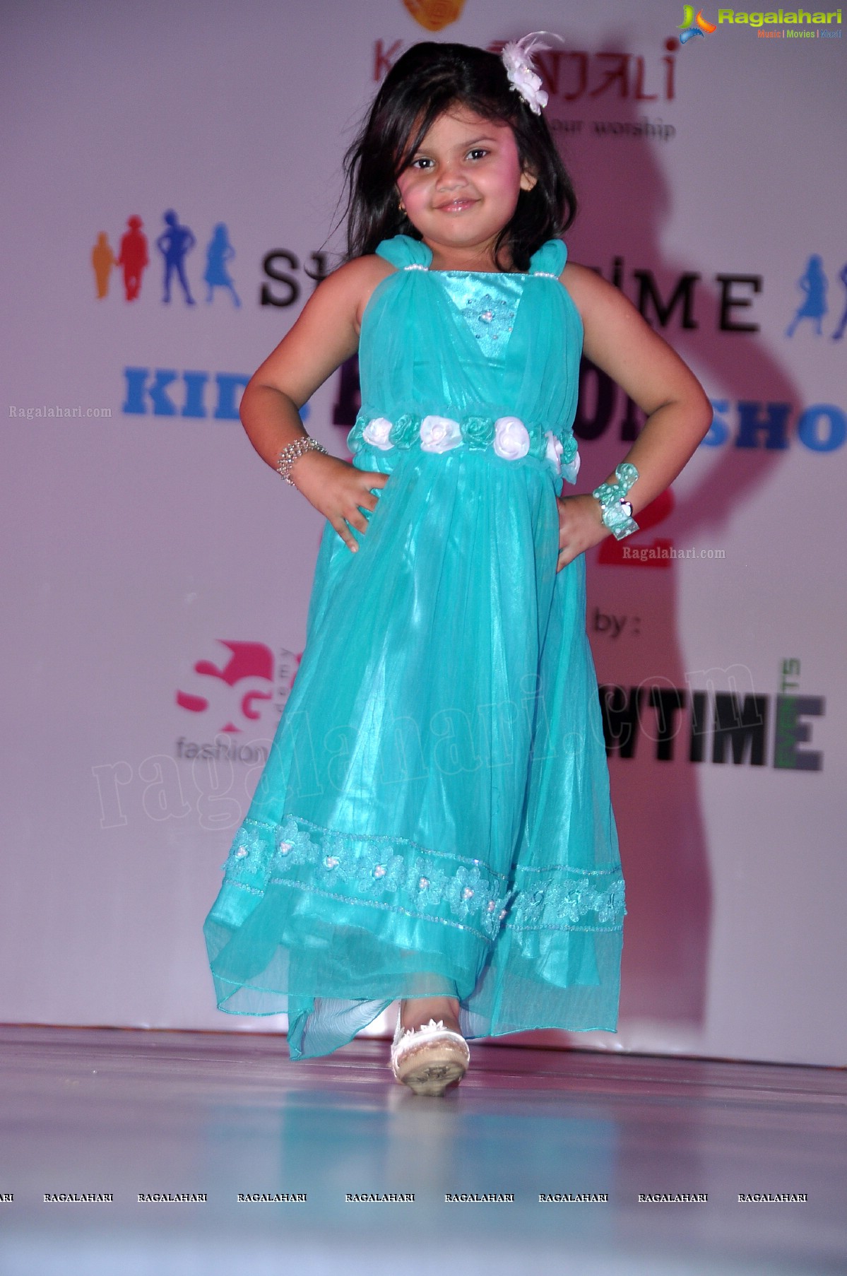 Kalanjali Kids Fashion Show 2012 by Sunny Anand and Srikanth Gatla