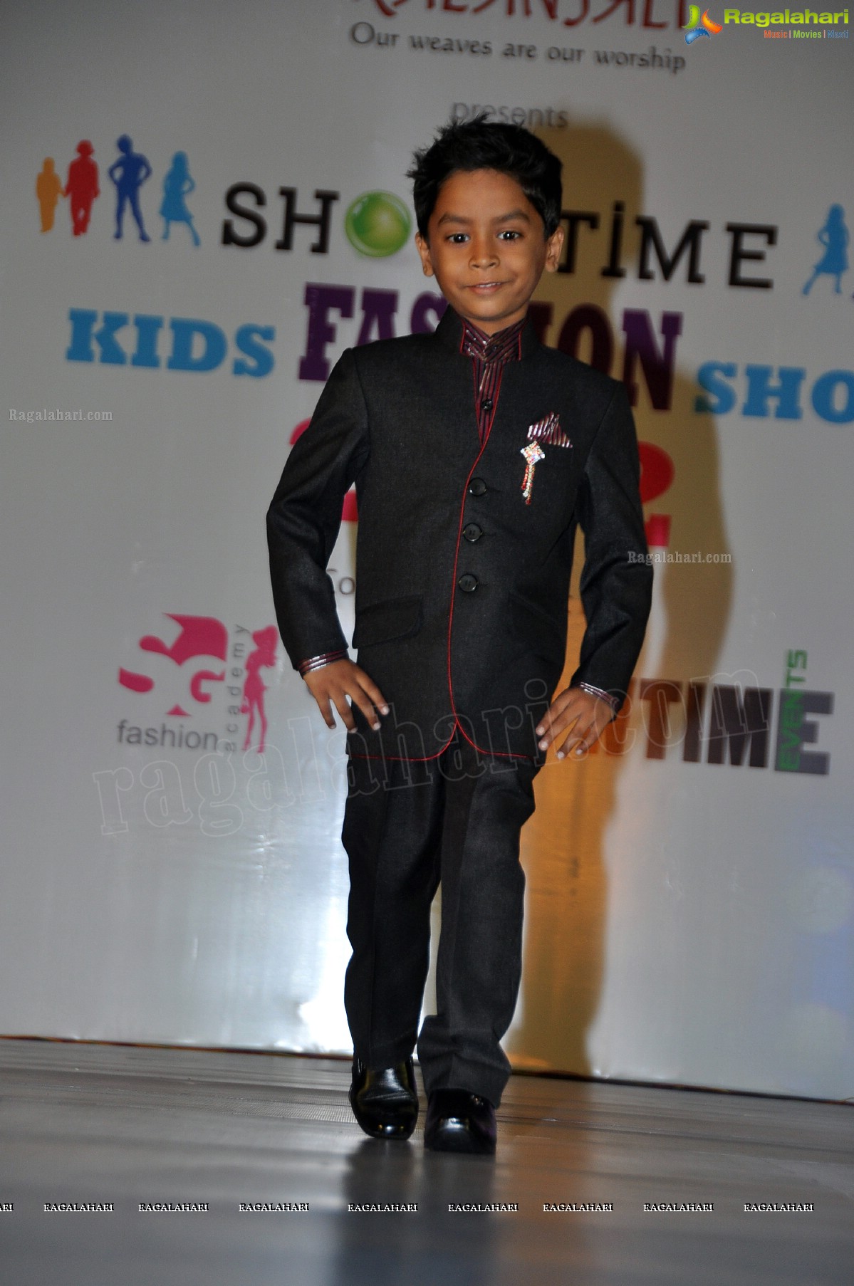 Kalanjali Kids Fashion Show 2012 by Sunny Anand and Srikanth Gatla