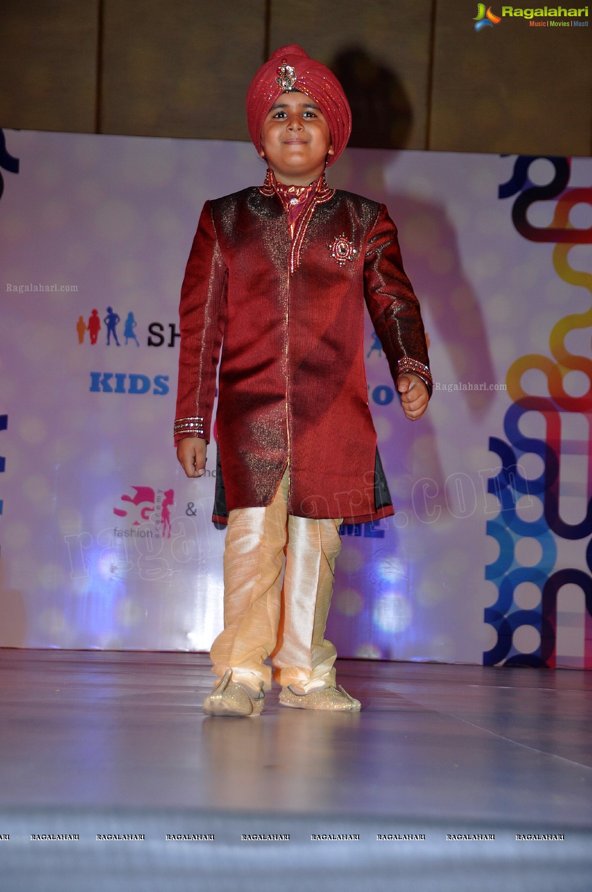 Kalanjali Kids Fashion Show 2012 by Sunny Anand and Srikanth Gatla