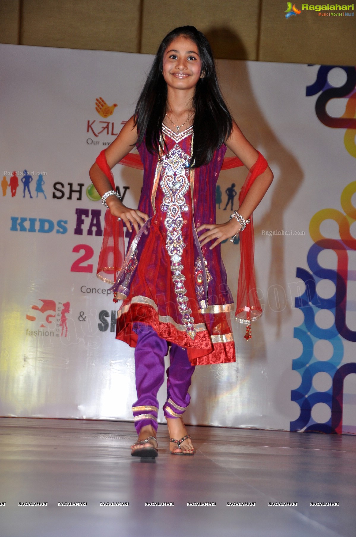 Kalanjali Kids Fashion Show 2012 by Sunny Anand and Srikanth Gatla